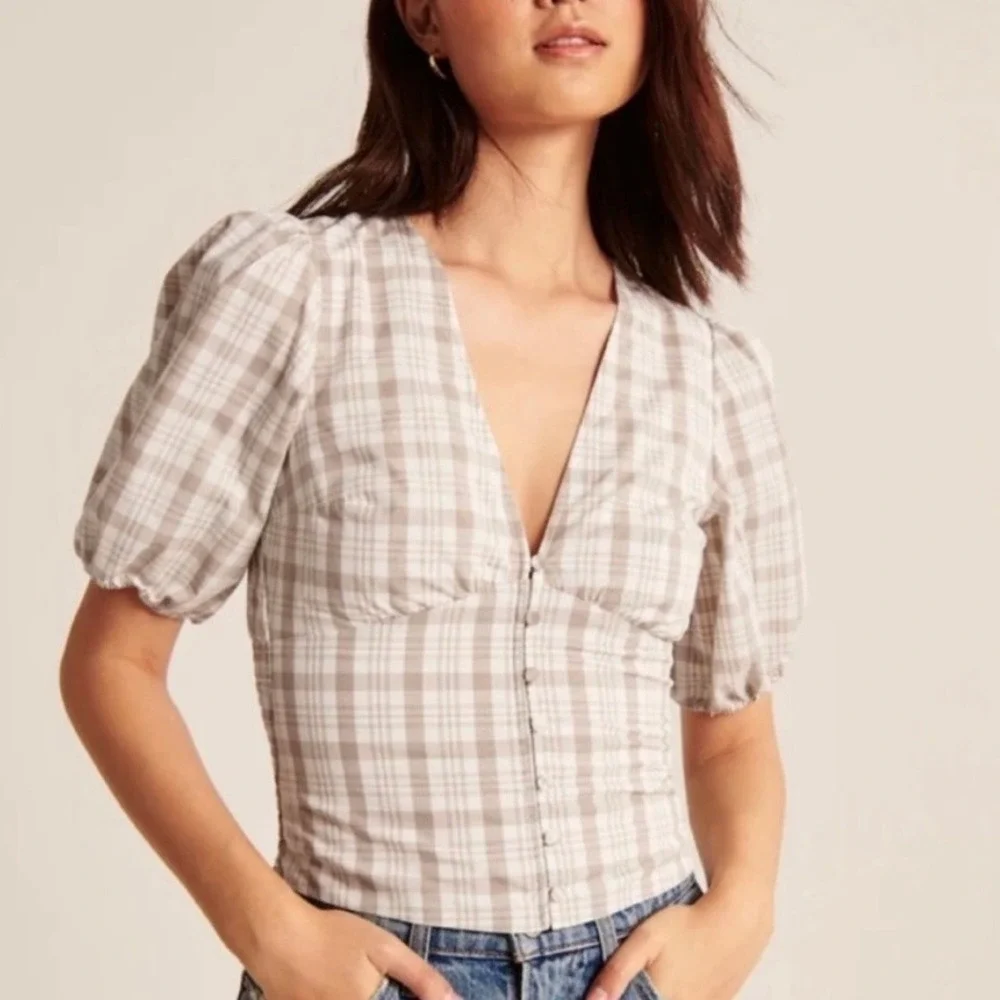 Abercrombie | Plaid V-Neck Puff Sleeve Button Top